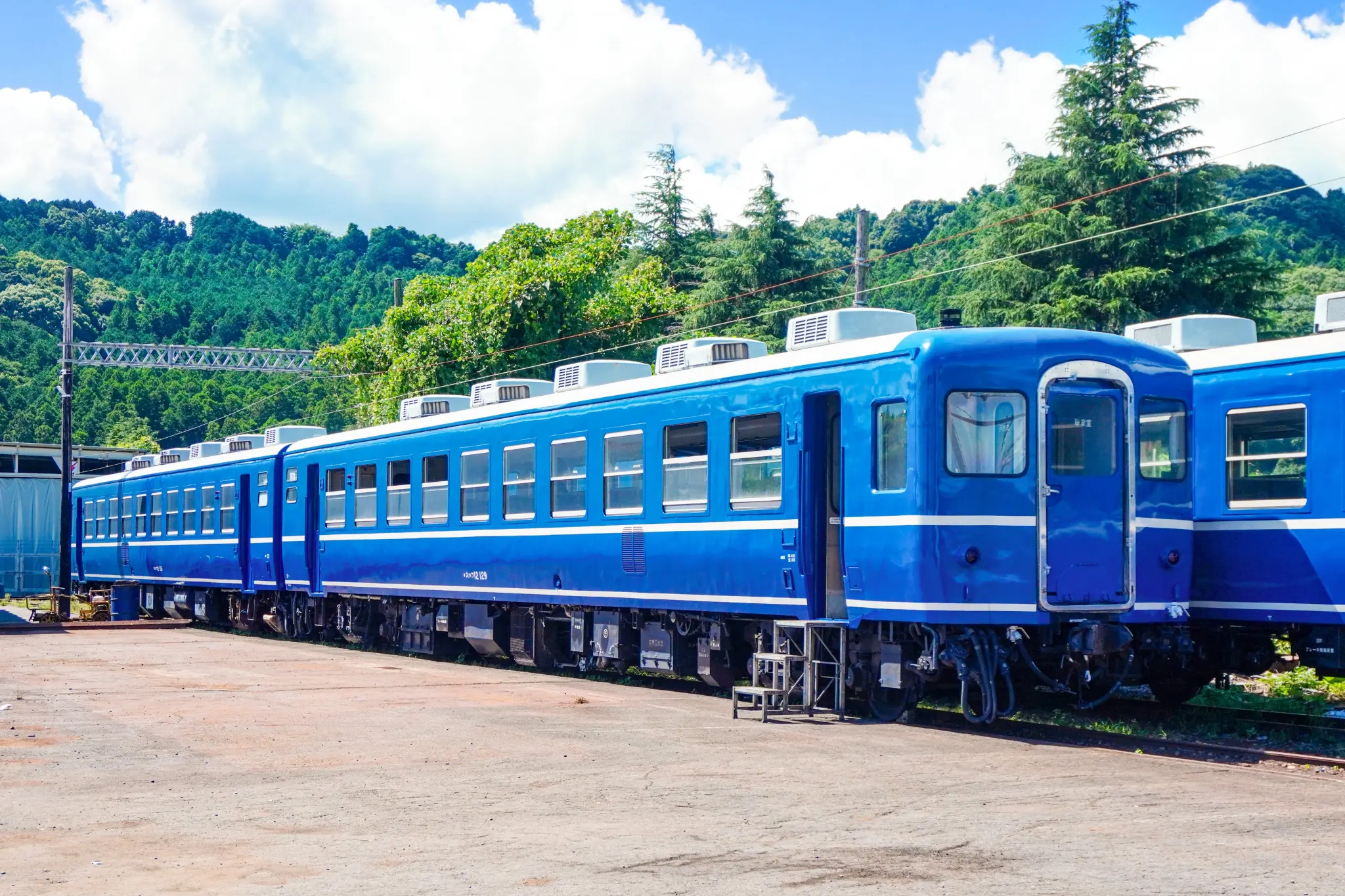 JR西日本旧车焕发新生，国铁经典客车即将投运大井川