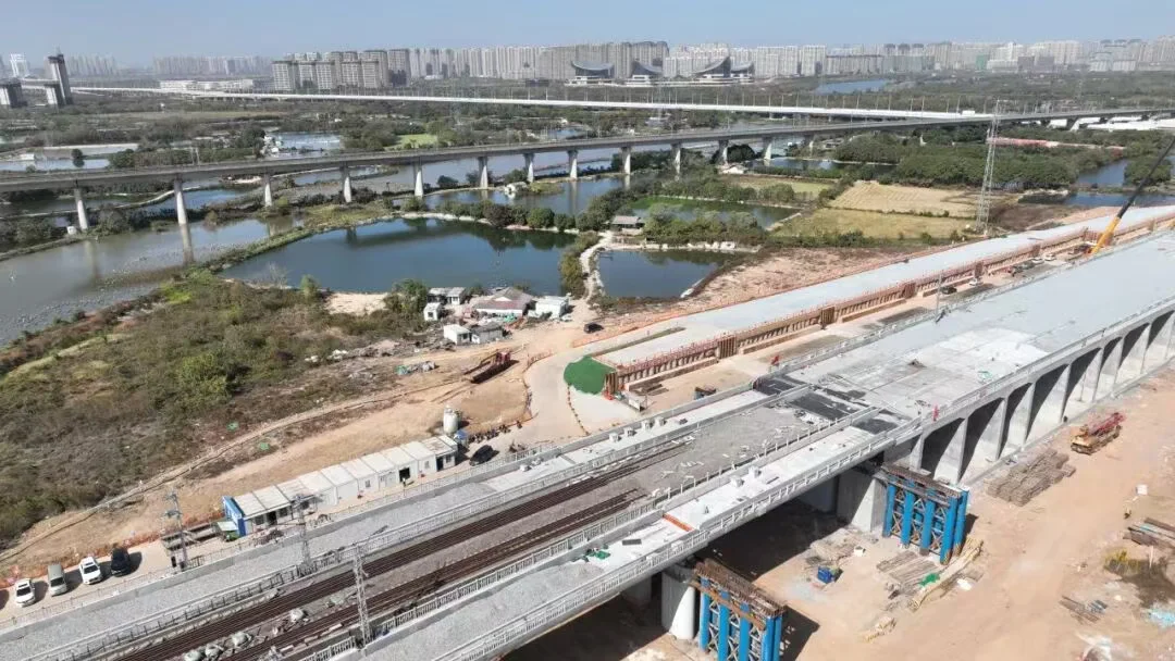 南唐联络线桥梁主体结构完成施工