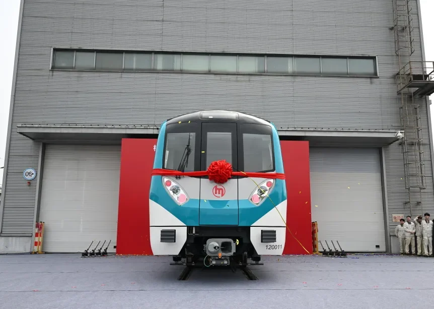 杭州地铁首列全自动运行电客车正式下线