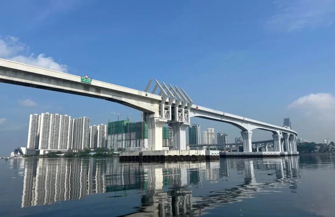 一地两检新车站亮相，新柔捷运兀兰北站竣工